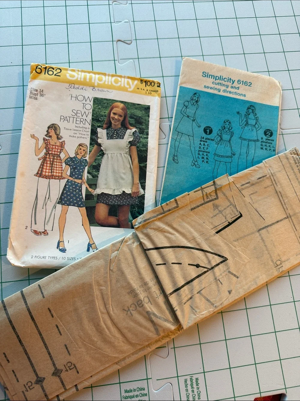 Vintage 1970s Simplicity 6162 Sewing Pattern Size 14 Uncut Factory Folded Dress